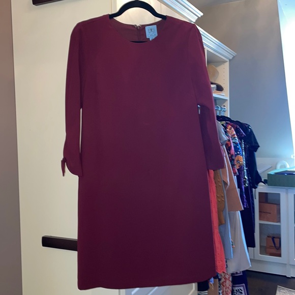 CeCe Dresses & Skirts - CeCe Tie Sleeve Shift Dress